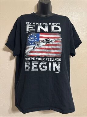 Gildan Black T‑Shirt with American Flag and Shotgun Graphic